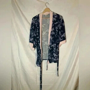 Secret treasure robe with belt